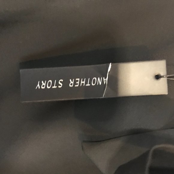 🌿 Another Story | Black Flowy Sleeve Blouse - Picture 6 of 6